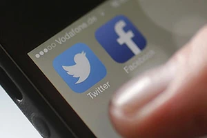 Phát tán bí mật bệnh nhân trên mạng