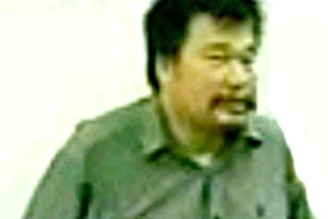 Thuê ô tô, làm giả giấy tờ đem bán