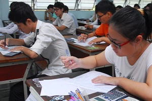 Cuối tháng 7, hoàn tất chấm thi ĐH