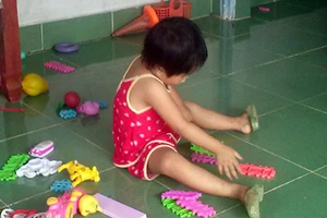 Khi cha mẹ đi tù - Bài 1: “Ba của ai, mẹ của ai?”