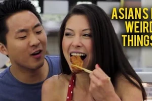 Người châu Á ăn những thứ kỳ lạ gây sốt