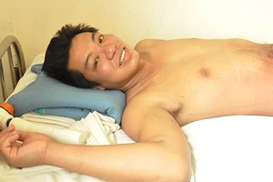 “Tôi liếm từng giọt nước rỉ từ bịch cá...”