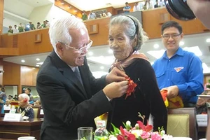 TP.HCM: trao tặng, truy tặng danh hiệu Bà mẹ Việt Nam anh hùng cho hơn 1.000 mẹ