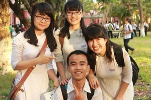 Thủ khoa lớn lên ở trung tâm bảo trợ trẻ em