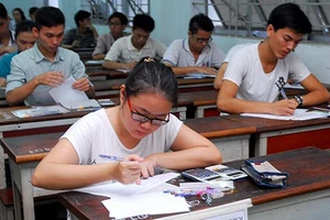 Tổ chức một kỳ thi THPT quốc gia: Tránh gây sốc!