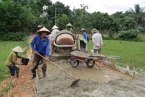 Nữ trưởng thôn nhân văn