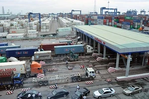 Ma trận phí tàu biển “đè” doanh nghiệp