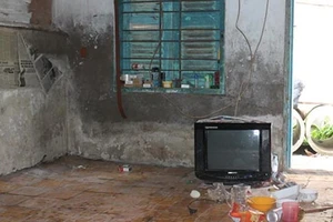 Cãi nhau, đâm chồng hờ suýt chết 