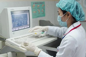 Nhiều rào cản“vây” y tế tư nhân