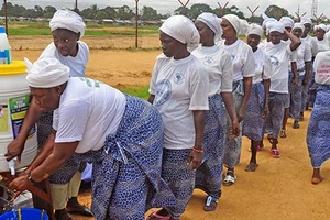 Đối phó dịch Ebola: Đức kêu gọi công nhân rời ba nước có dịch