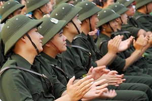 Cán bộ, công chức nhập ngũ: Tạo sự bình đẳng, phát huy trí tuệ