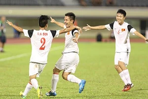 Bán kết U-22 ĐNÁ, VN - Thái Lan (1-0): Văn Sơn… rất son