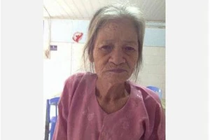 Nhờ Facebook, cụ bà 73 tuổi tìm lại được gia đình