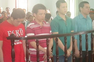 Đập cục bê tông vào đầu là giết người