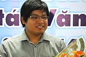 Người ngủ thuê đoạt giải nhất Văn học tuổi 20