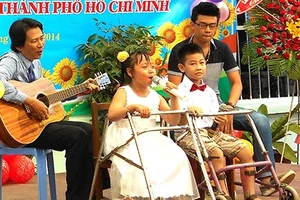 Một lễ khai giảng rất khác…