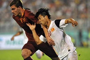 U-19 ĐNÁ - Cúp NutiFood, U-19 VN- U-19 Úc: Vá lại hàng thủ!