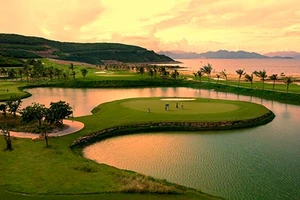 Giải Golf Vô địch CLB Vinpearl Golf Nha Trang 2014: Nhiều giải thưởng trị giá hàng tỉ đồng