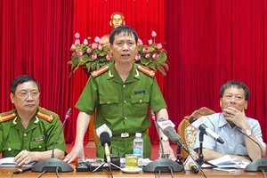 Giám đốc Công an Hà Nội giải cứu con tin