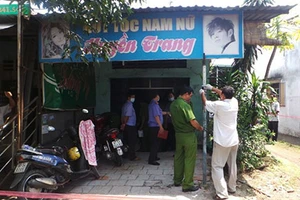 Cháy tiệm hớt tóc, hai người thương vong 