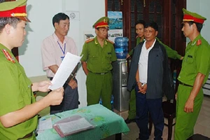 Vụ TTGT nhảy lầu tự tử: Họ đã nhận hối lộ như thế nào?