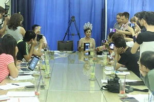 Nghi vấn mua bán giải “Hoa hậu VN Thế giới 2014” 