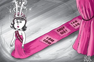 Loạn ‘hoa hậu chợ trời’ gắn mác thế giới