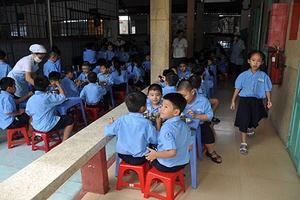 Nhiều HS bị sốt chưa rõ nguyên nhân