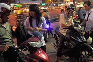 Tăng tiết đối phó kỳ thi ‘hai chung’