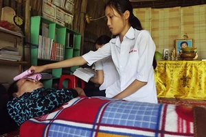 Hoàn cảnh ngặt nghèo của cô học trò giỏi 