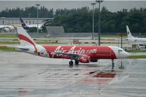 Vụ QZ8501: Đã thu gom 37 thi thể, xác định danh tính 13 người