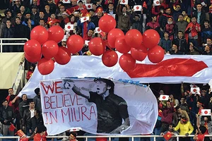 Ðừng bắt ông Miura đội khăn đống, mặc áo dài