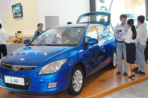 Đầu năm, ô tô cháy hàng!