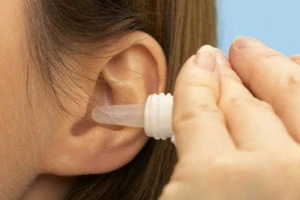 Vì sao trẻ dễ mắc viêm tai giữa?