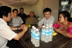 Con liệt sĩ Gạc Ma nhận việc đúng ngày giỗ bố