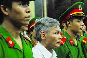 Đề xuất cho quan tham chuộc mạng: Đồng tiền lại làm 'quan tòa'?