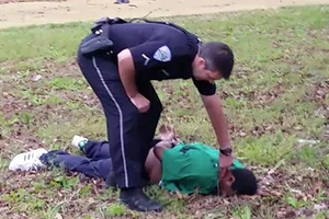 ‘Người ta bắn con tôi giống như đi săn nai…’