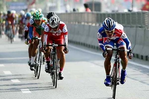 Nguyễn Vũ Linh thăng hoa lập cú đúp