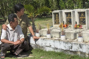 Ngôi chợ không tiếng súng