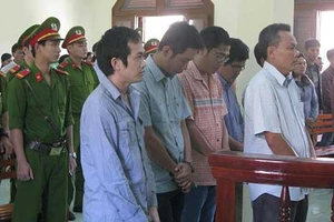 Mổ xẻ cả ba khâu điều tra, truy tố, xét xử