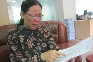 Quận phải xác nhận hộ khẩu gốc để làm giấy khai sinh