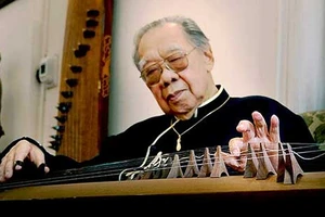 Trần Văn Khê - Một đời truyền lửa văn hóa