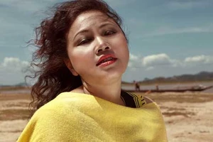 Siu Black hủy show vào giờ chót vì có tang 