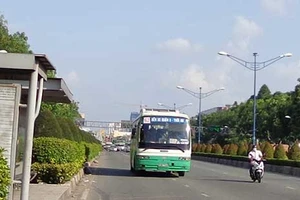 Đường Trường Chinh, Cộng Hòa giờ cao điểm: Thoáng nhưng nguy hiểm