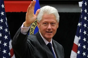 Hôm nay, cựu Tổng thống Mỹ Bill Clinton đến Hà Nội