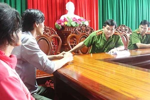 Dân tố bị công an bạt tai