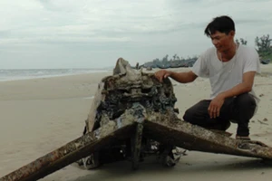 Phát hiện xác máy bay Mỹ trên biển Quảng Trị