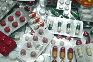 Bệnh viện không mua thuốc không thông dụng, giá cao