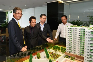 Quỹ ngoại ồ ạt rót tiền vào bất động sản