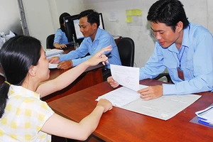 Thừa phát lại: Trợ thủ đắc lực của dân